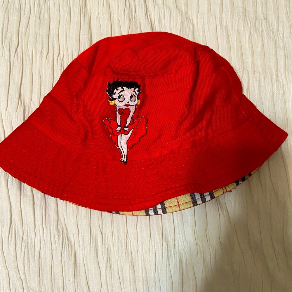 Betty Bop bucket hat